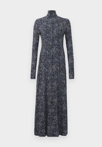 Rochie cu mâneci lungi și guler înalt, de culoare albastră închisă, cu un model dispersat de alb și albastru deschis. Fabricată dintr-un material elastic și moale; design până la podea.