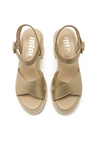mtng Sandalias con plataforma - oro
