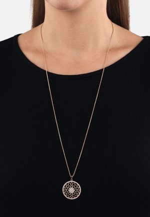 Halskette aus Roségold mit einem kreisförmigen, filigranen Blumendesign-Anhänger, ausgestattet mit einer feinen Kette und einem funkelnden zentralen Akzent.