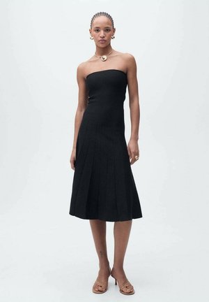 SISI - Gebreide jurk - black