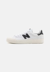 New Balance Matalavartiset tennarit - white
