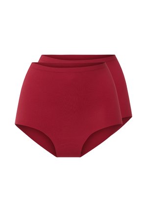 To sømløse højhøj-briefs i ensfarvet mørkerød, vist med den ene let bag den anden på en hvid baggrund.