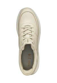 Baskets en cuir beige avec bout rond, fermeture à lacets et intérieur texturé. Présentent un branding discret et une semelle rembourrée.
