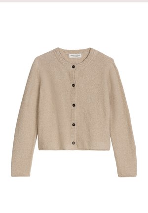 Beige kürzer geschnittener Cardigan mit langen Ärmeln, rundem Ausschnitt und sechs schwarzen Knöpfen auf der Vorderseite.