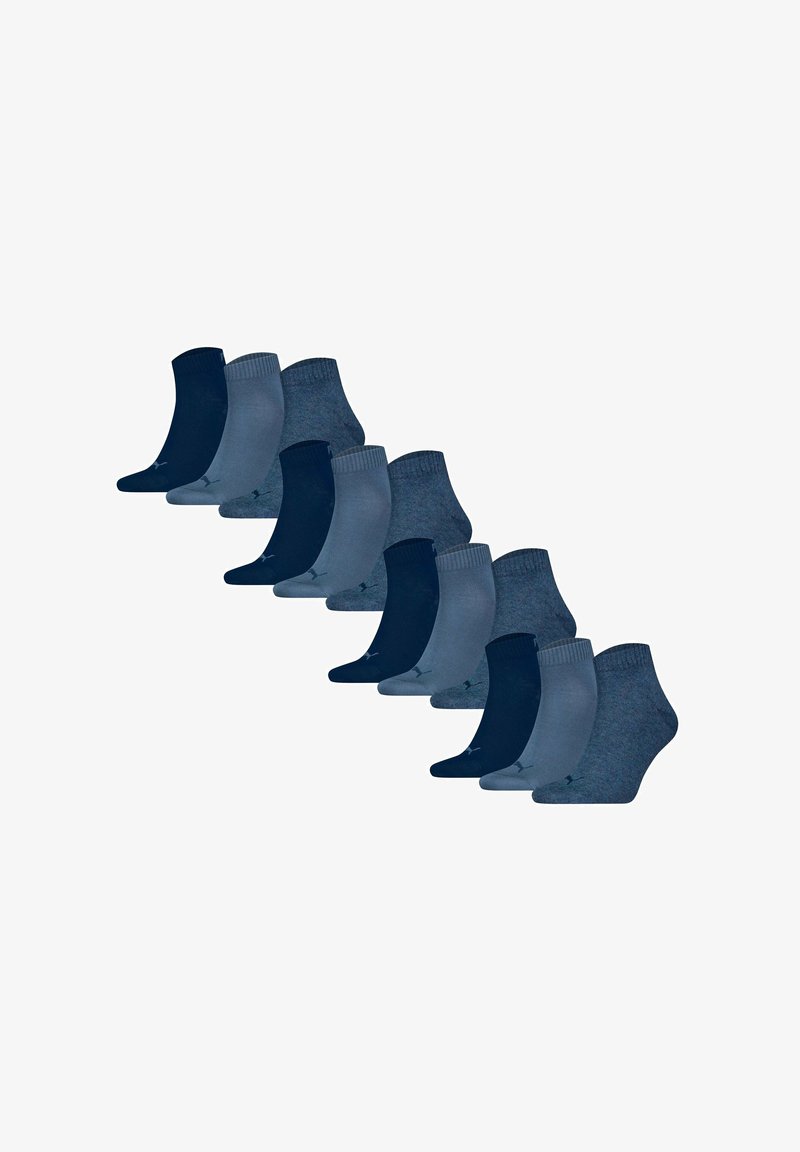 Set di dieci calzini alla caviglia in diverse tonalità di blu navy e grigio. Presentano polsini a costine e una texture liscia. Ogni coppia ha un logo discreto.