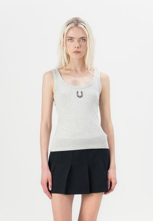 BARE SCOOP HORSESHOE TANK - Top - white
