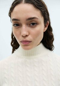 Mango Vesta - off-white