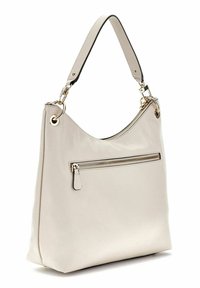Borsa a tracolla in pelle beige con una texture morbida, forma hobo, manico superiore e una tasca frontale con zip. Presenta hardware in tonalità oro e dettagli neri.