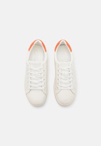 ONLY SHOES ONLSOUL - Sapatilhas - white/orange