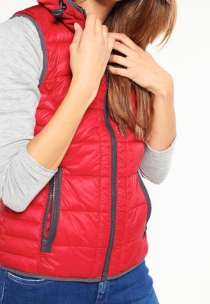 Vest - red