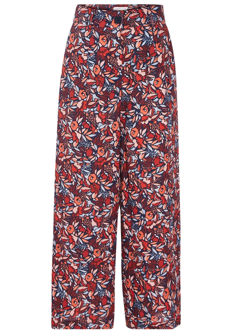 Bloemige wijde broek met een marineblauwe achtergrond, versierd met rode en crème bloemen en groene bladeren; gemaakt van lichtgewicht stof.