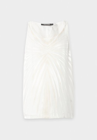 Haut blanc sans manches avec motif rayé brillant et encolure ronde, posé à plat sur un fond gris clair.