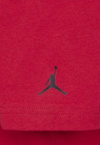Thumbnail Image 4