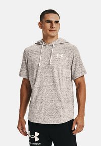 Under Armour RIVAL TERRY - Apdrukāts T-krekls - white