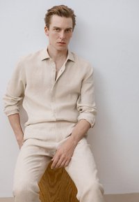 Thumbnail Image 5