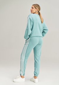 Figl - Dres