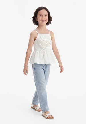 Name it NKFFYLONA STRAP - Top - bright white