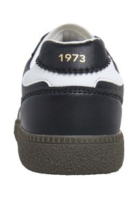 Pepe Jeans Sporta apavi - black