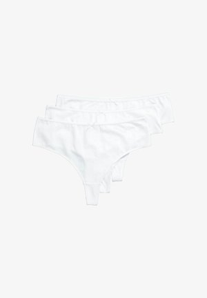 Drie paren witte katoenen stringonderbroeken. Elk paar heeft een gladde textuur, een elastische tailleband en een kleine strikaccent aan de voorkant.