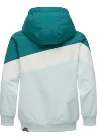 Huvtröja i teal och ljusblå med vita diagonala ränder, elastiska ärmslut och en rund logodetalj. Slät tygtextur.