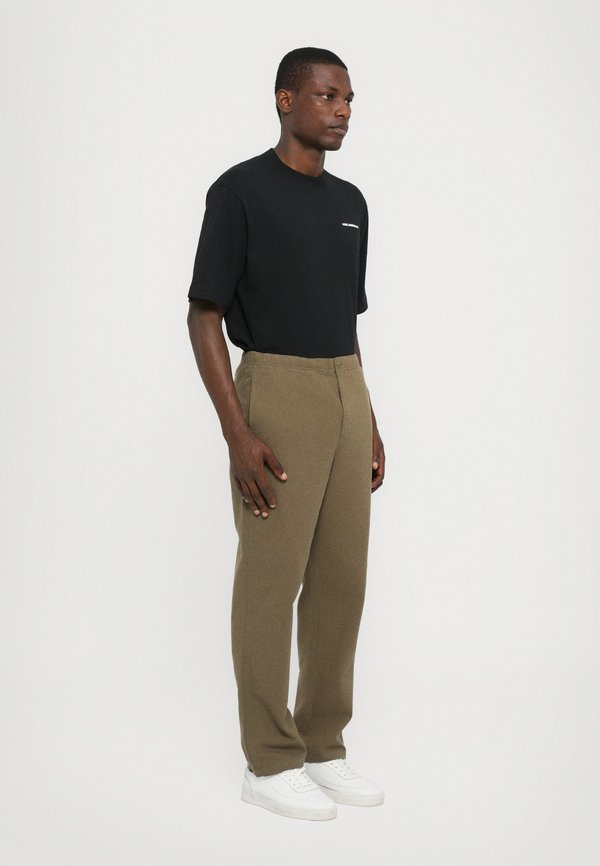 MARKUS TROUSER - Trousers3