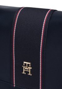 Tommy Hilfiger POPPY CROSSOVER - Sac bandoulière - blue