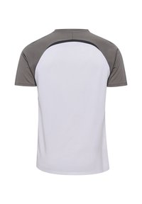 Korte mouw sportshirt met een witte body en grijze gebreide raglanmouwen, met platte naden en een afgeronde zoom.