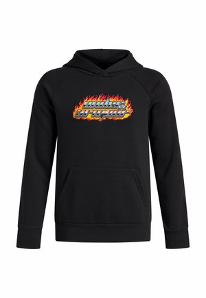 Hoodie noir avec une poche avant et un logo Under Armour en lettres chromées bordées de flammes sur la poitrine.