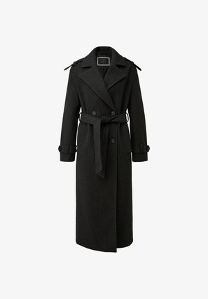 Črn volnen plašč s dvojno zadrgo, z odrezanim ovratnikom, pasom za zvezanje in gumnih manšetami. Gladka tekstura, do kolen.