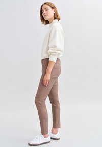 OPUS EVITA REMIX - Slim fit jeans - cocoa
