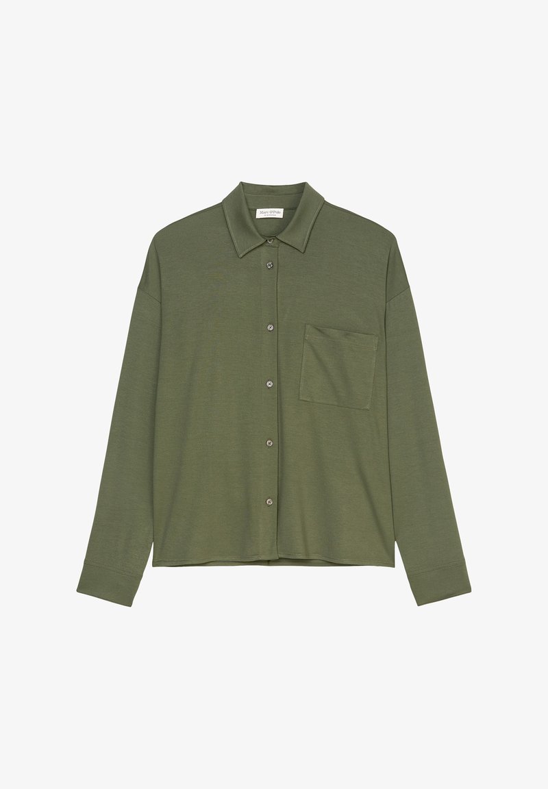 Chemise verte à manches longues avec fermeture à boutons, col et poche poitrine. Fabriquée en tissu doux à texture lisse. Détails avec boutons argentés.