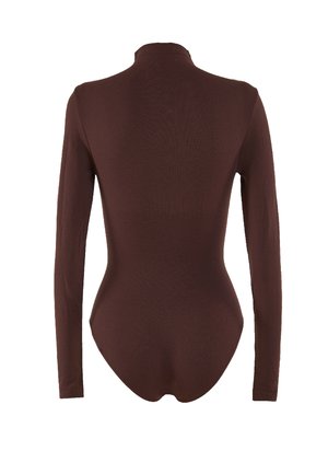 Body lungo marrone a maniche lunghe con colletto alto, realizzato in materiale morbido e tessurizzato, caratterizzato da una silhouette aderente e costruzione senza cuciture.