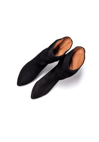 Anonymous Copenhagen VULLY TRIANGLE - Classic ankle boots - black
