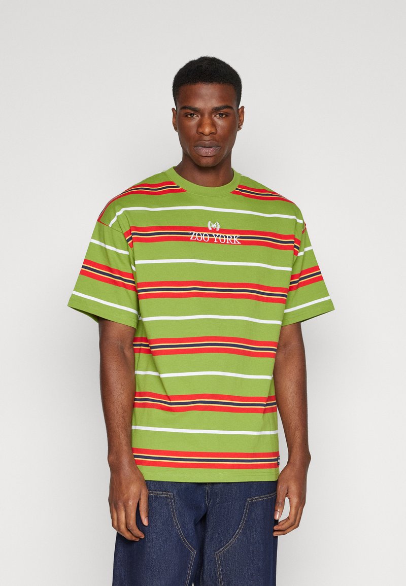 ZOO YORK - STRIPED UNISEX - Potiskana majica - green/red, Povečajte