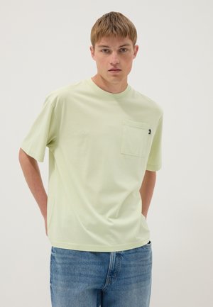 B.ANGEL T-SHIRT WITH CHEST POCKET - T-shirt basic - light green