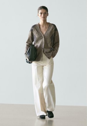 Strickjacke - mottled brown