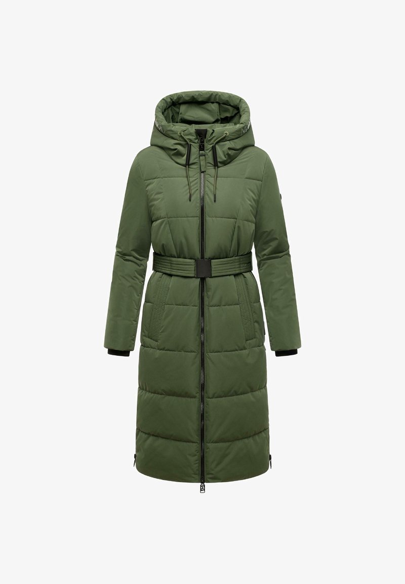 Grön pufferjacka med bälte i midjan, huva och långa ärmar. Har en kviltad textur och ett blixtlås fram.