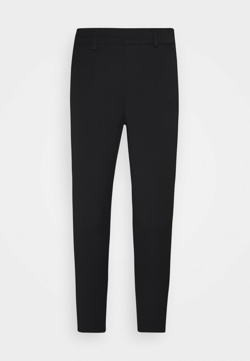 Pantalon noir à coupe slim, confectionné dans un tissu lisse ; doté d'un devant plat, de passants pour ceinture et de deux poches latérales.