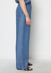 Marc O'Polo Trousers - washed sky