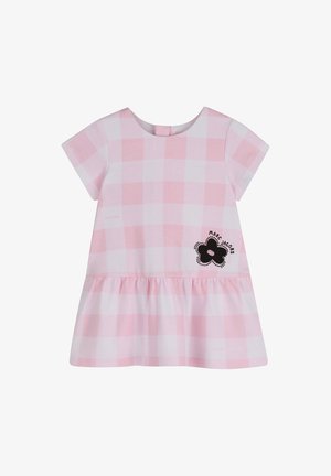 Abito a quadri rosa e bianchi con maniche corte, scollo arrotondato e orlo arricciato. Presenta un logo a fiore nero sul lato sinistro.