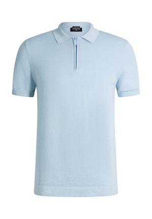 Polo a maniche corte azzurro chiaro con cerniera frontale e colletto classico, realizzata in tessuto a maglia fine.