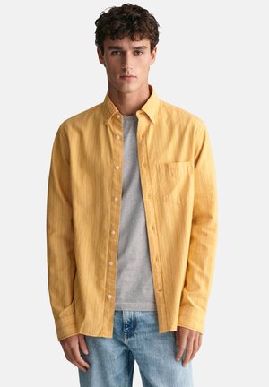 REGULAR FIT STRIPED ARCHIVE OXFORD - Vapaa-ajan kauluspaita - medal yellow