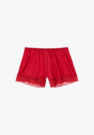 Shorts rojos de tela suave, con volante de encaje en el dobladillo con bordes ondulados. Cintura elástica para mayor comodidad.
