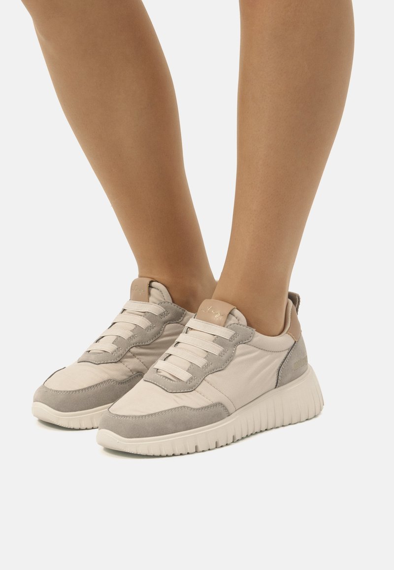 mtng DEPORTIVA - Zapatillas - beige