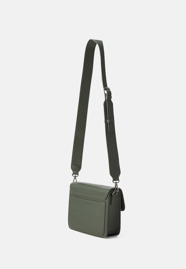 CAYMAN POCKET STRUCTURE - Cross body bag2