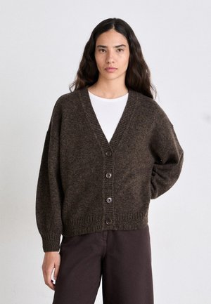 MOUNTY - Strickjacke - fossil