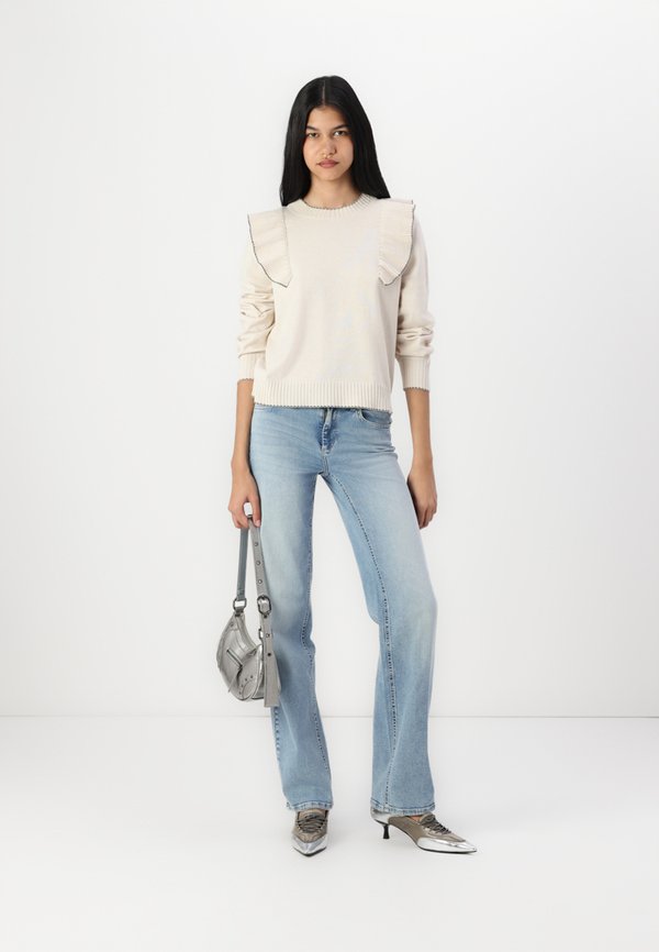 ONLBLUSH - Straight leg jeans3