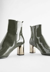Next FOREVER COMFORT - Klasszikus bokacsizmák - grey