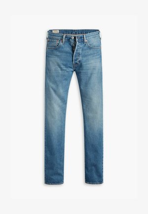 Jeans de mezclilla azul con cierre de botón, cinco bolsillos y ligero desvanecimiento en los muslos y las rodillas, dispuestos planos sobre un fondo blanco.