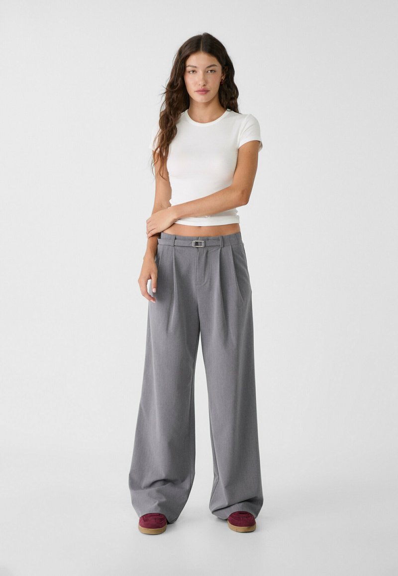 Stradivarius Broek donkergrijs Stradivarius Broek donkergrijs